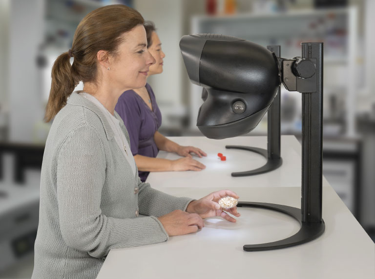 OPTA-stereo-microscope-with-different-operators