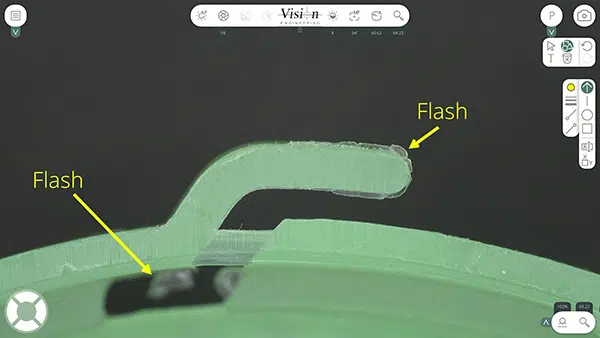 AURA-SS-Annotation-Plastic-Flash-600×338 Annotazione su un componente in plastica che evidenzia la bava di stampaggio