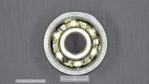 bearing-close-up-600×338 Un cuscinetto sotto ingrandimento