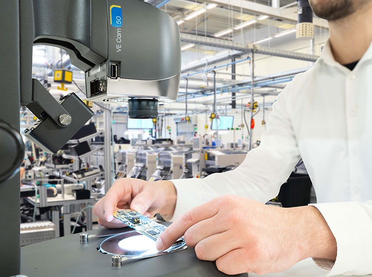 VE-Cam-CAM-336-939598512-768x572px PCB board inspection under digital microscope